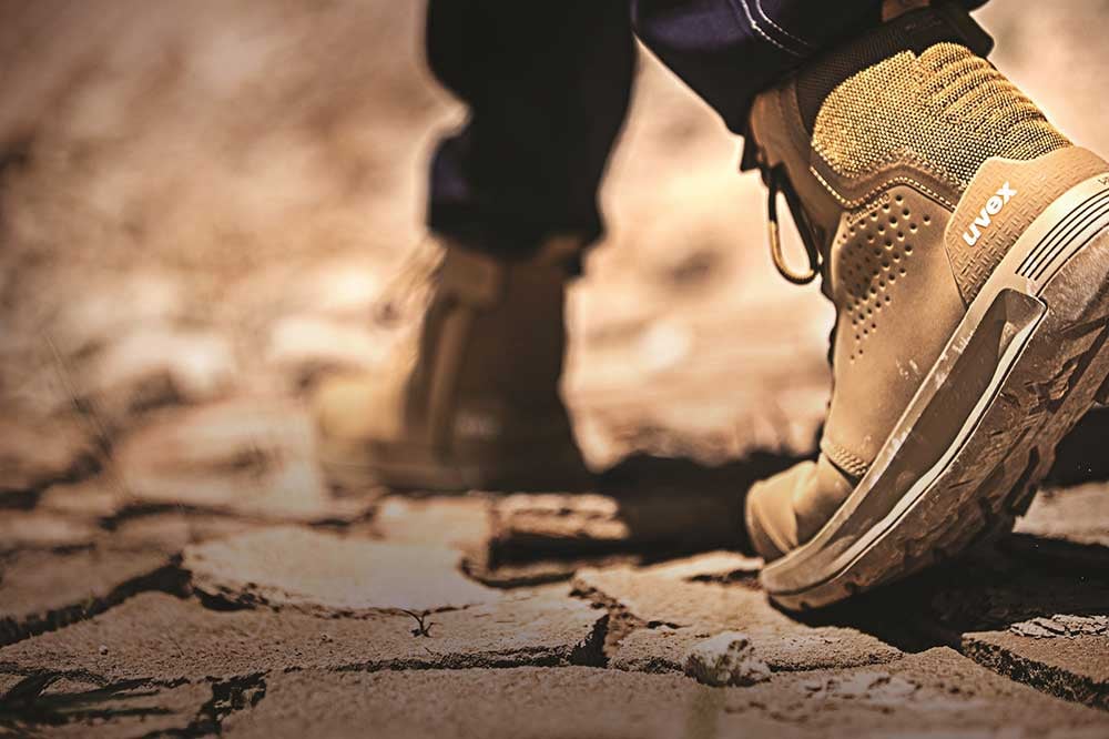 uvex- industrial footwear for hot environments