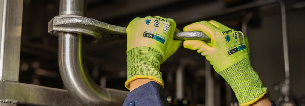 CASE STUDY: How Blackwoods helped a manufacturing company reduce hand injuries without impacting productivity?