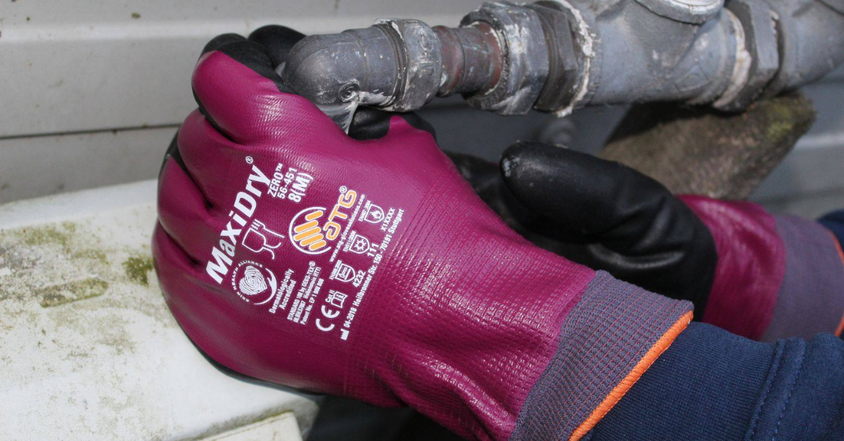 How wet gloves can undermine worker safety