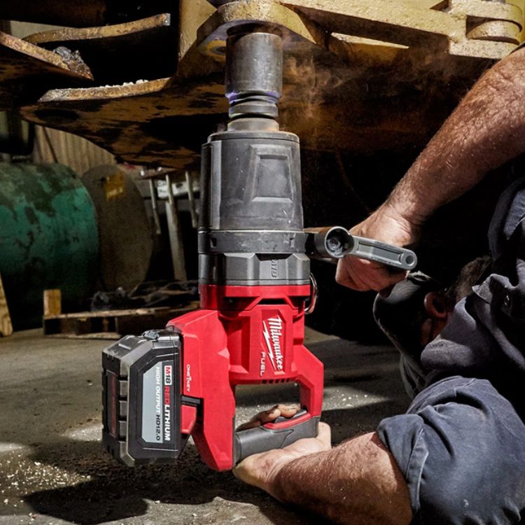 Milwaukee 1” D-Handle High Torque Impact Wrench